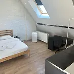 Bed College 3* Namen