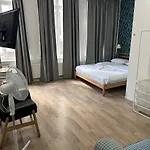 Casa de hóspedes Bed College 3*
