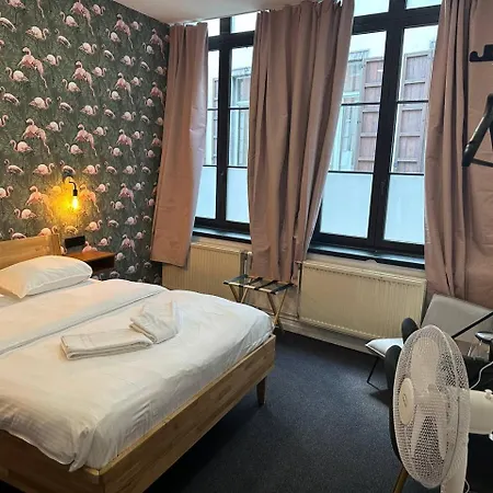 Bed College 3*