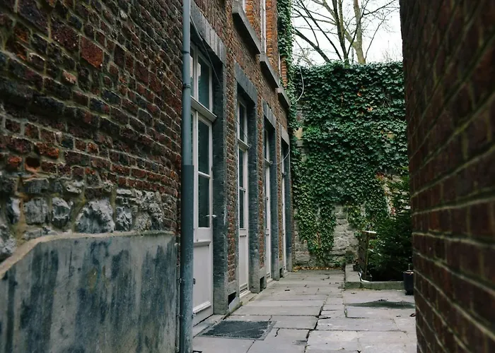 Bed College Guest house 3*